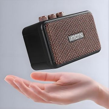 Aroma AG-04BK mini kitaravahvistin