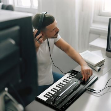 Donner KB-32