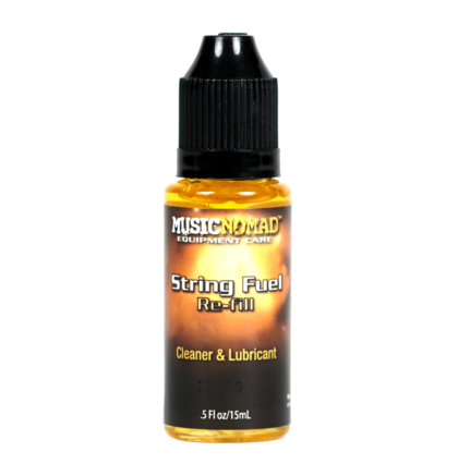 MusicNomad MN120 String fuel täyttöpullo kieltenpuhdistajaan
