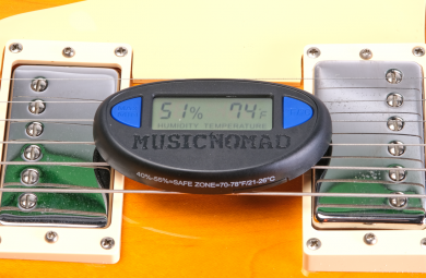MusicNomad MN312 HONE Hygrometer - kitaran kosteus- ja lämpötilamittari